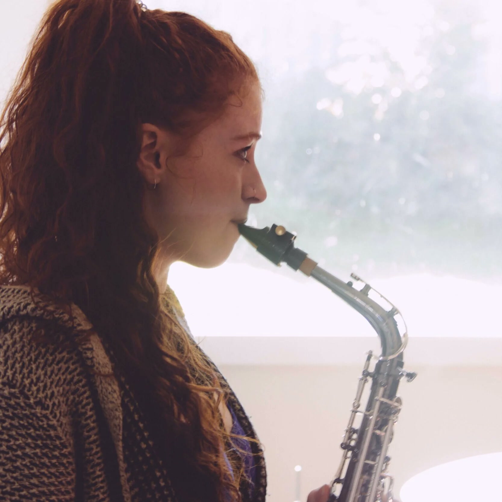Saxophone lesson in progress